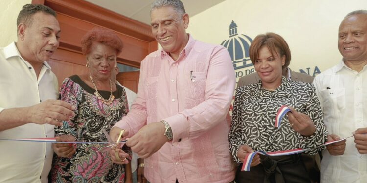 Interior y Policía entrega en Monte Plata quinta sede de gobernación remozada