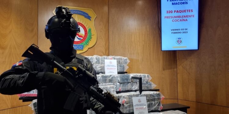 Ocupan 320 paquetes presumiblemente de cocaína en Punta Caucedo