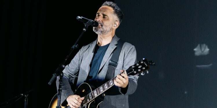 El uruguayo Jorge Drexler a casa llena en el Teatro Nacional