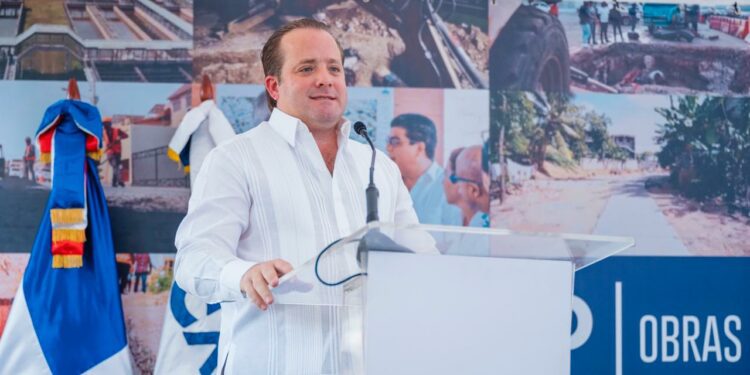 Gobierno inicia trabajos en la cañada de las 800 en Los Rios