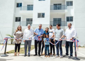 Gobierno entrega tercera etapa del proyecto Mi Vivienda Los Salados