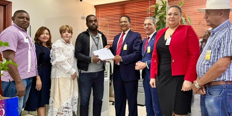 PRR deposita requisitos pide JCE para reconocimiento