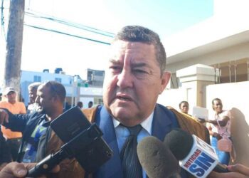 Renvían para el lunes medidas de coerción contra profesor implicado en muerte de Esmeralda Richiez