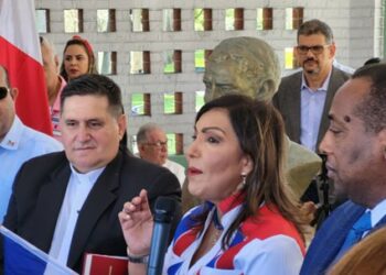 Geanilda Vásquez exhorta a diáspora inculcar valores patrios a hijos