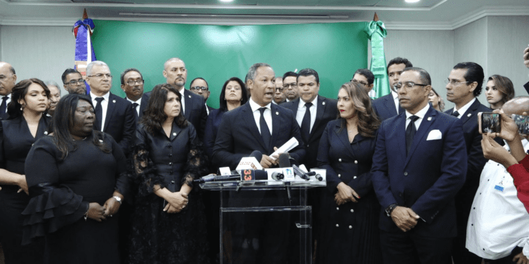 Fuerza de Pueblo critica discurso y alega Abinader exageró