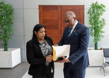 Contralor de la República deposita declaración jurada en Cámara de Cuentas 