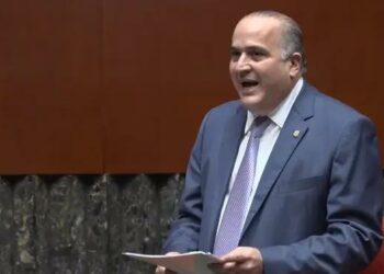 Senador condena busquen sacar provecho de tragedia de niño en Santiago