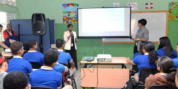 ABC del derecho de autor llega a las escuelas públicas y privadas