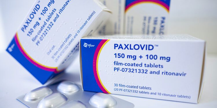 Paxlovid oral contra el COVID-19 se comercializa en RD