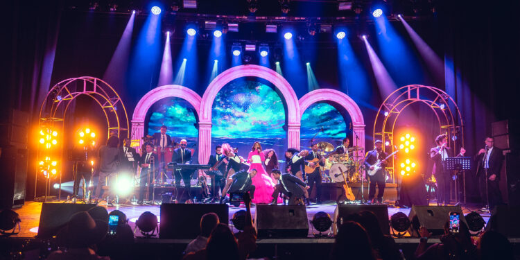 Nathalie Hazim celebra 10 años en la mùsica con regio concierto