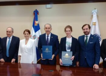 Becas: cientos de dominicanos cursarán a distancias maestrías y doctorados