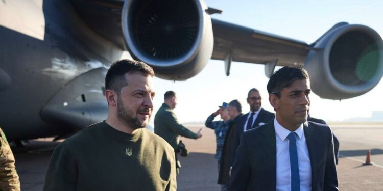 Presidente de Ucrania llega al Reino Unido en visita Oficial