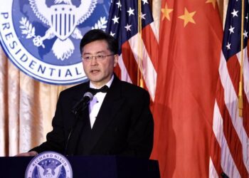 China reconoce la propiedad del globo localizado en EEUU