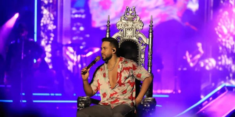 Romeo Santos continúa hoy en Ecuador “Fórmula Vol. 3: La gira”
