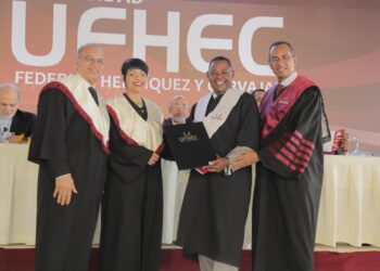 UFHEC gradúa a 334 profesionales en la región sur de RD