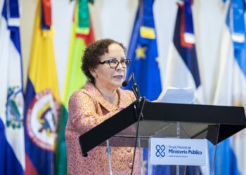Procuradora Germán  dice debe serguir esfuerzo en combate al narcotráfico y lavado de activo