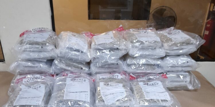 Autoridades desarticulan red de narcotráfico; detienen a 6 personas