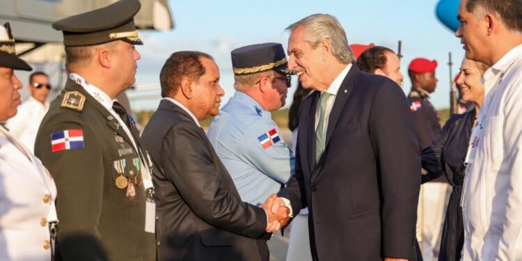 Cuatro presidentes llegaron el viernes en la noche para Cumbre Iberoamericana