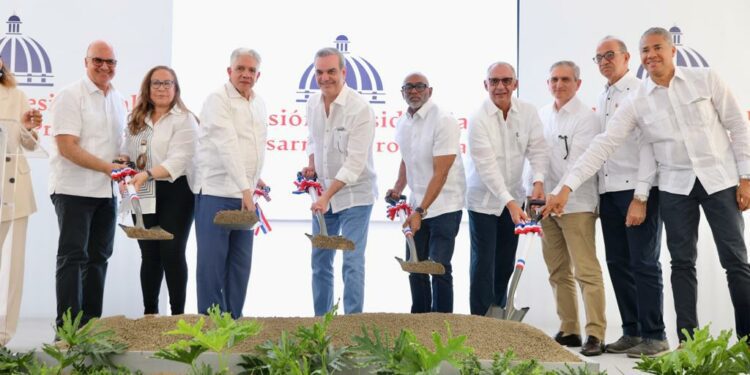 Abinader inaugura reconstrucción Circunvalación Norte de Santiago