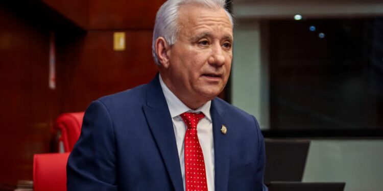 Senador Taveras Guzmán apoya acciones del Ministerio Público