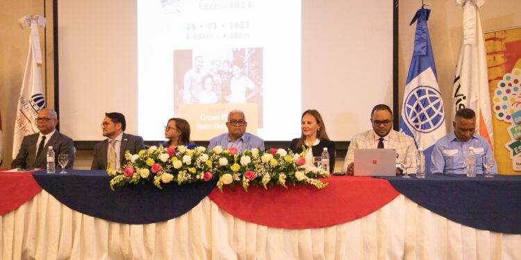 World Vision junto al Minerd y el Banco Mundial ejecutan planes educativos