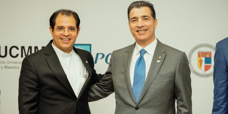 Popular y PUCMM colaborarán para promover el emprendimiento