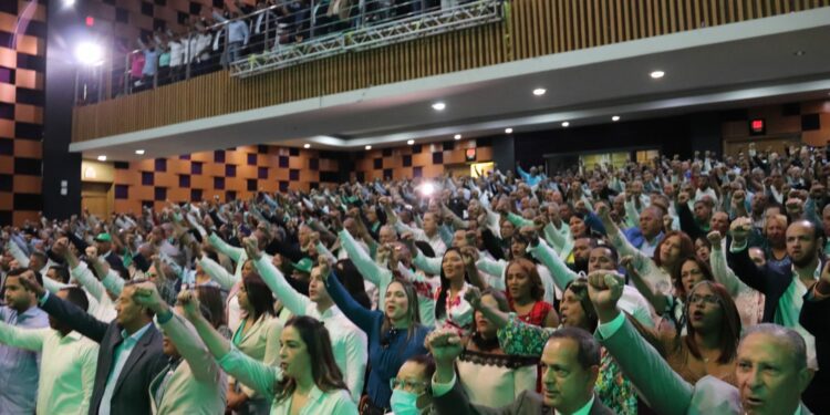 Fuerza del Pueblo reunió dirección de cara a comicios del 2024