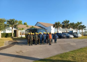 El COE se instala en Cap Cana para ayudar a sofocar incendios forestales de Verón