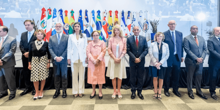 Analizan en RD los vínculos del crimen organizado y sus aliados en las élites