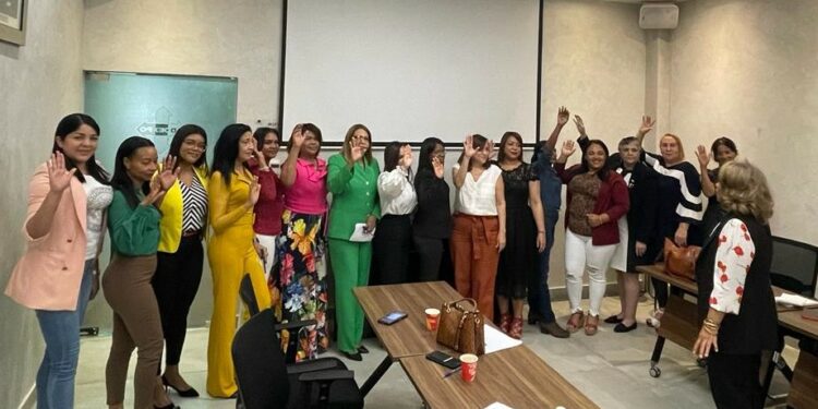 Anuncian el nacimiento de la cooperativa "COOP-PROMUJER".