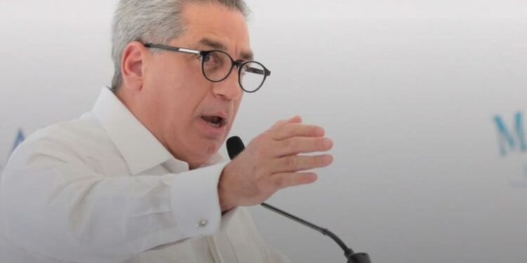 Empresario Fernando Hazoury destaca gestión de Abinader en medio de crisis en el mundo