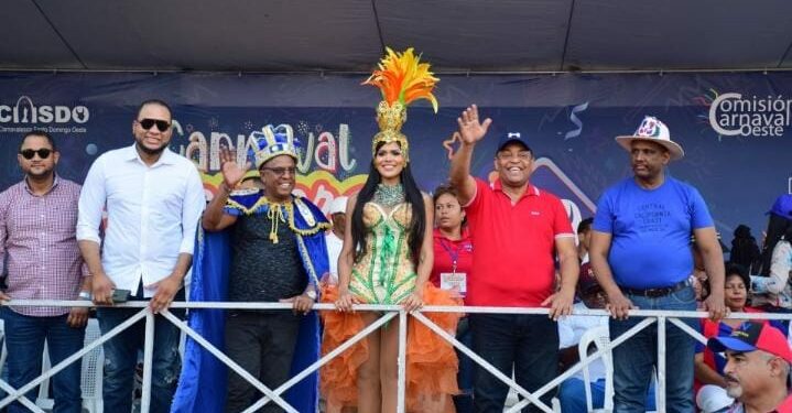 Santo Domingo Oeste celebro su carnaval con decenas de comparsas