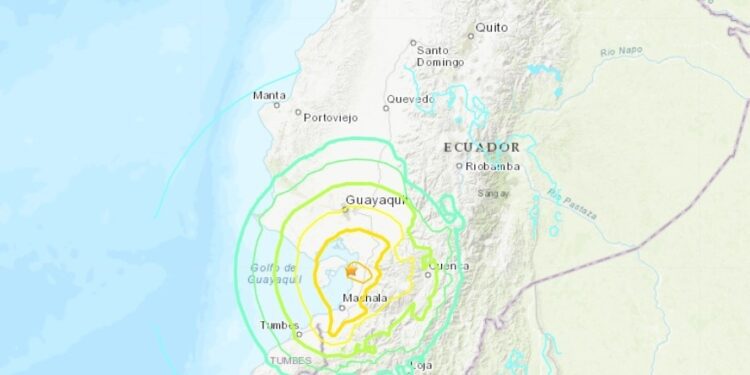 Al menos doce muertos a consecuencia de terremoto en Ecuador