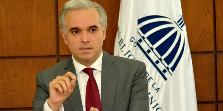 El alza salarial entra en vigencia a partir de este sábado