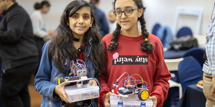 La brecha digital "se ha convertido en la nueva cara de la desigualdad de género"