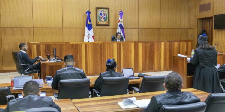 PGR deplora lentitud de defensa de imputados en casos Coral y Coral 5G