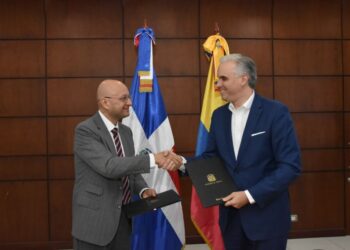Rep. Dominicana y Ecuador acuerdan garantizar pensiones a trabajadores 
