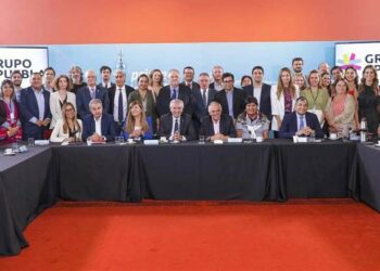 Argentina regresa a Unasur y aboga por la integración