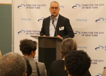 Neoyorkinos en edad productiva con dificultades para cubrir necesidades básicas