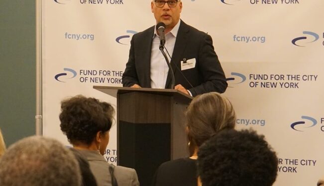 Neoyorkinos en edad productiva con dificultades para cubrir necesidades básicas