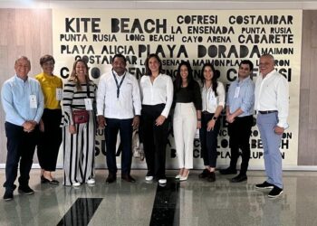 Ejecutivos Copa Airlines indaga sobre nueva ruta en Puerto Plata 