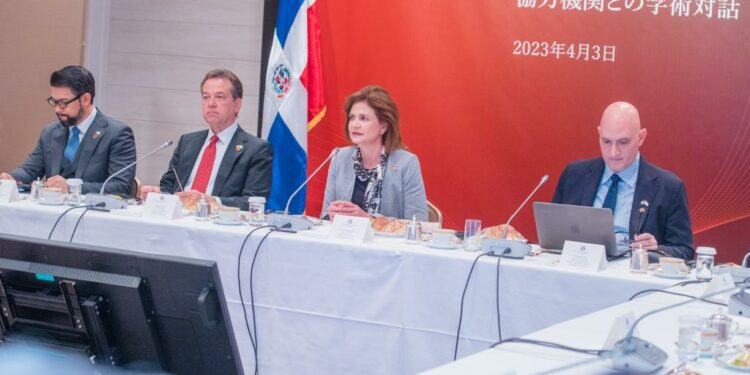 Universidades de Japón interesadas en colaborar con RD