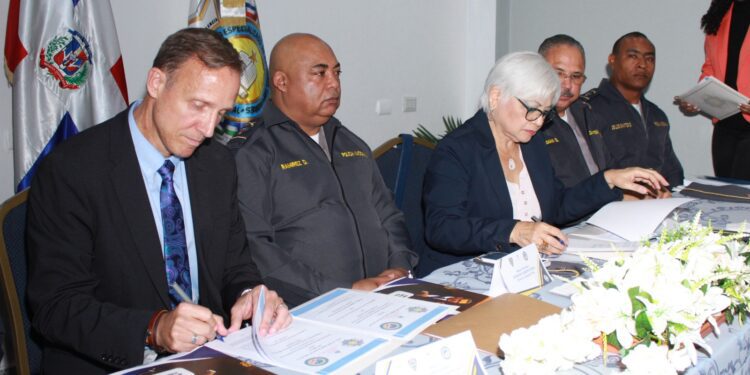 EEUU apoyará a RD en capacitación de 3,000 nuevos policías