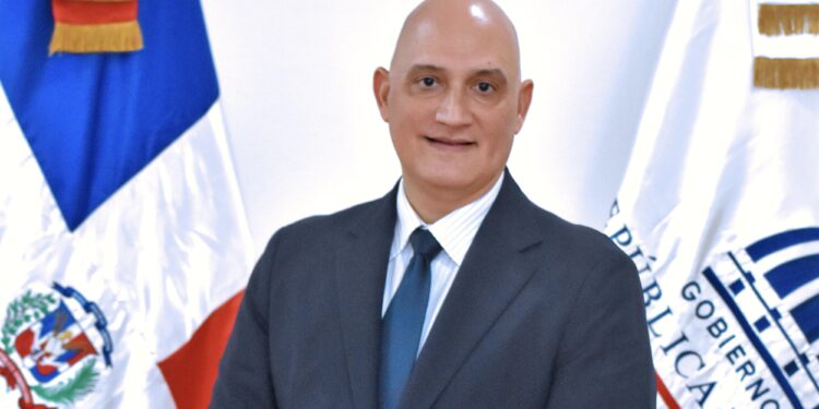 Pavel Isa dice Gobierno está optimista con desempeño economía en el 2023