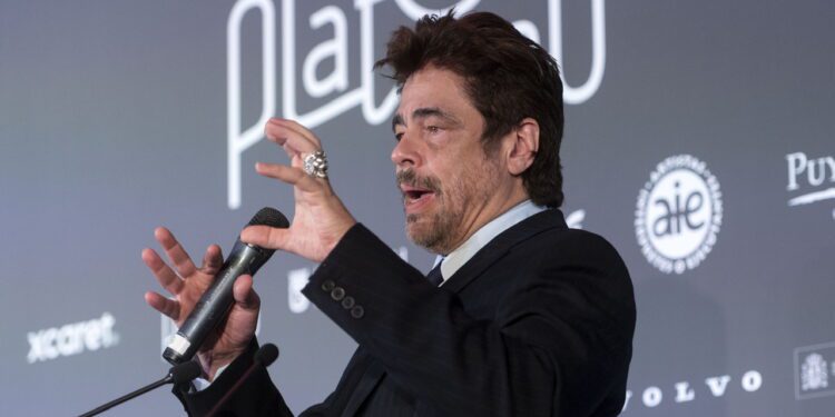 Benicio del Toro fue homenajeado en Premio Platino 