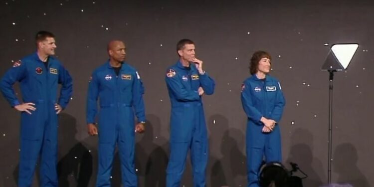 La NASA volverá a la Luna con una mujer y un afroamericano abordo