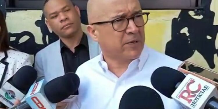 Domínguez Brito exhorta a emprender acciones eviten daños del cambio climatico