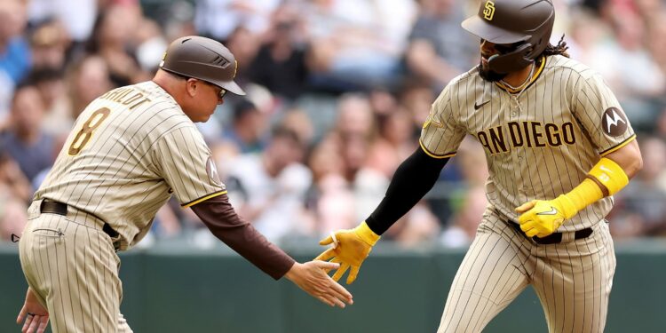 Fernando Tatis Jr empalma su primer cuadrandular tras regreso a Grandes Ligas