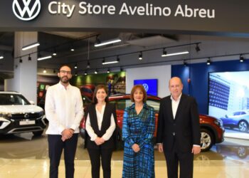Avelino Abreu, SAS inaugura City Store Volkswagen en Downtown Center