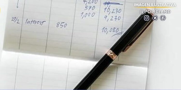 Arrestado por intentar retirar 350,000 pesos de entidad financiera con libreta de ahorro falsa